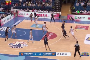 夏聯(lián)-欒利程21分 邢志強19+5 徐杰47+9 山西力克廣東 夏聯(lián)-欒利程21分 邢志強19+5 徐杰47+9 山西力克廣東