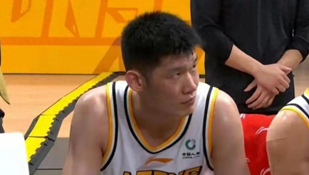 CBA胡金秋單換周琦最新消息,CBA胡金秋個(gè)人簡(jiǎn)介 CBA胡金秋單換周琦最新消息,CBA胡金秋個(gè)人簡(jiǎn)介