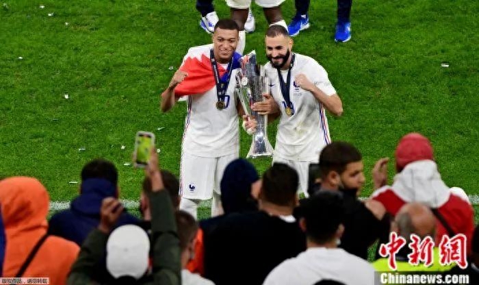  都怪本澤馬是怎么來的,是什么意思,什么時(shí)候的梗