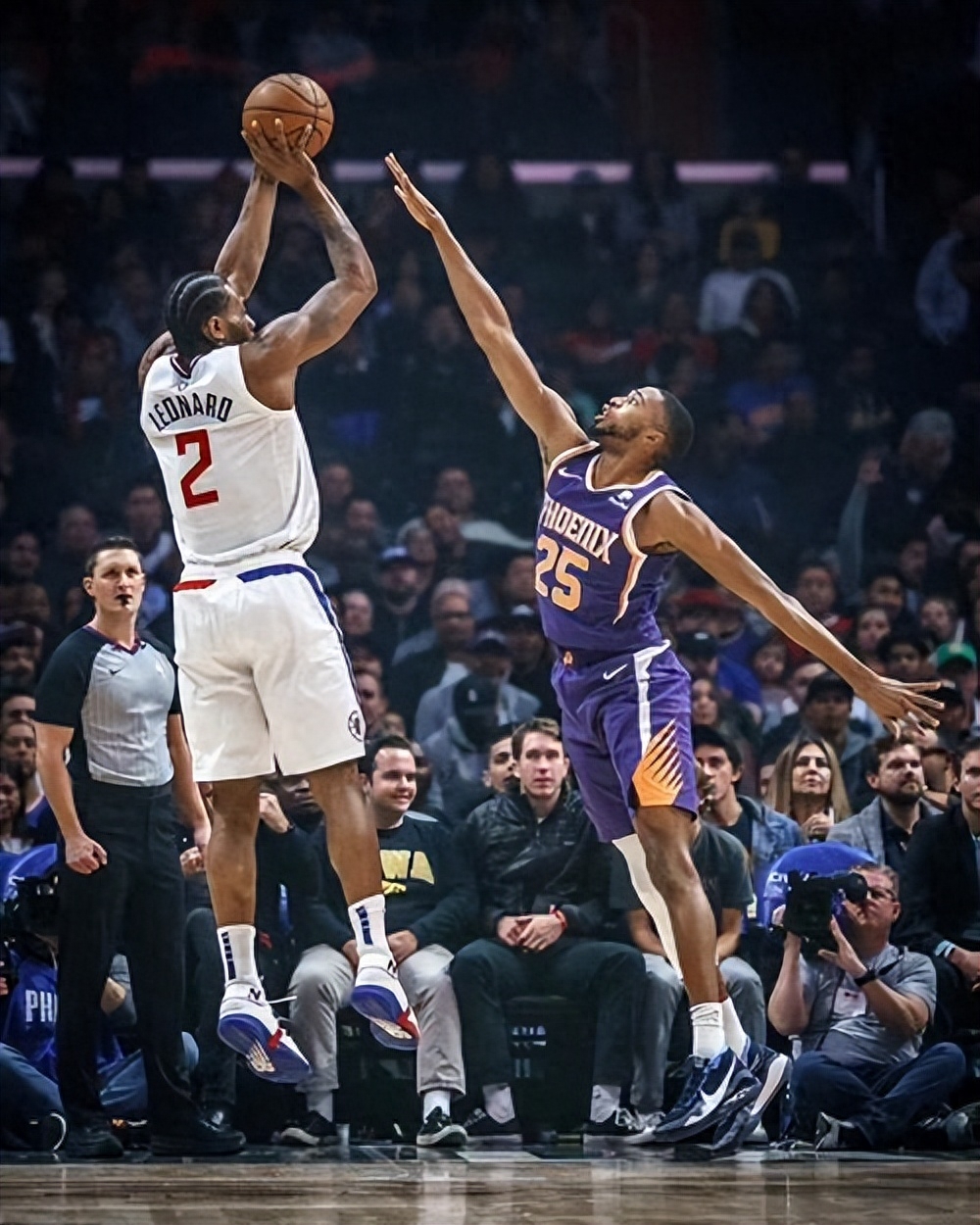 科懷倫納德英文名字個(gè)人簡介,科懷倫納德身體數(shù)據(jù)