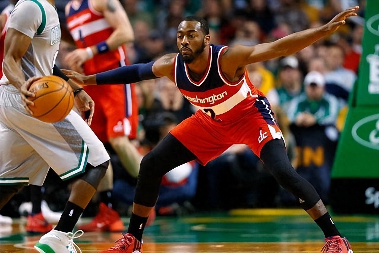 約翰沃爾身高臂展個(gè)人簡(jiǎn)介,約翰沃爾生涯薪資