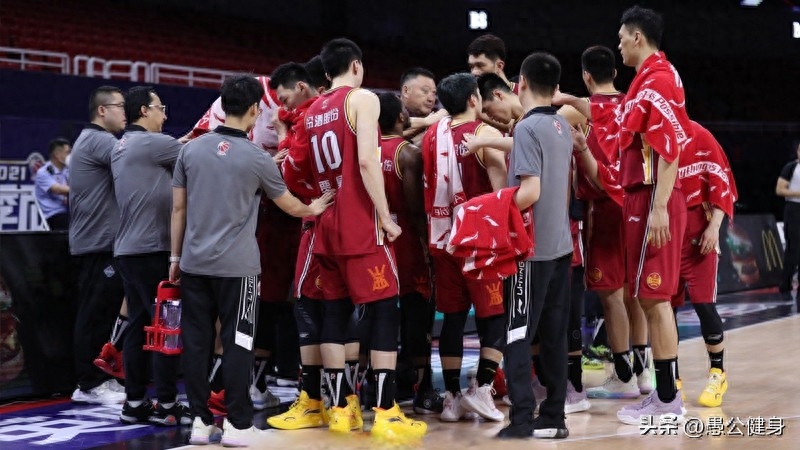 籃球一場多長時間全場分幾節(jié),籃球比賽時間