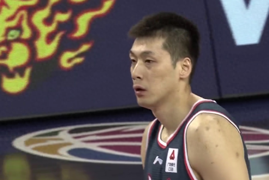 廣東宏遠(yuǎn)男籃隊(duì)員最新名單 廣東宏遠(yuǎn)男籃隊(duì)員最新名單