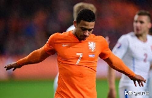 孟菲斯德佩穿過幾號球衣,孟菲斯德佩簡介