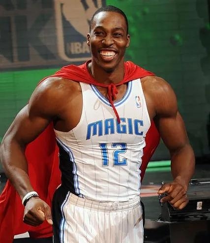 德懷特·霍華德多高個(gè)人簡(jiǎn)介,結(jié)婚了嗎,為什么無(wú)球可打