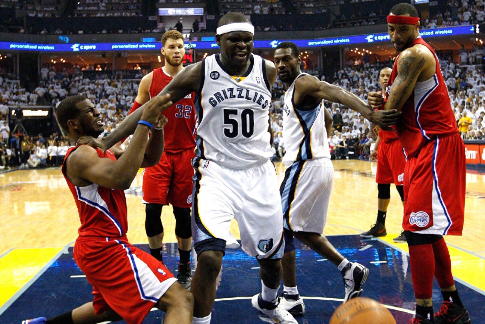 扎克蘭多夫球衣退役,扎克蘭多夫技術特點,個人簡介