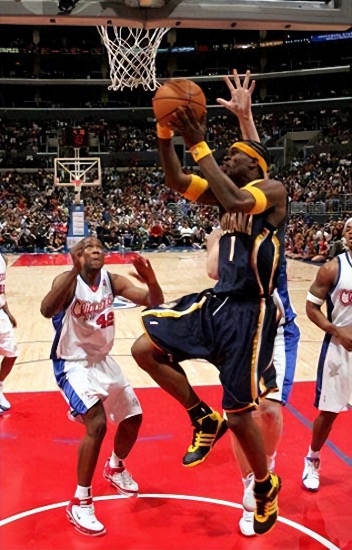 斯蒂芬杰克遜技術(shù)特點(diǎn),球衣號(hào)碼,斯蒂芬杰克遜個(gè)人簡介