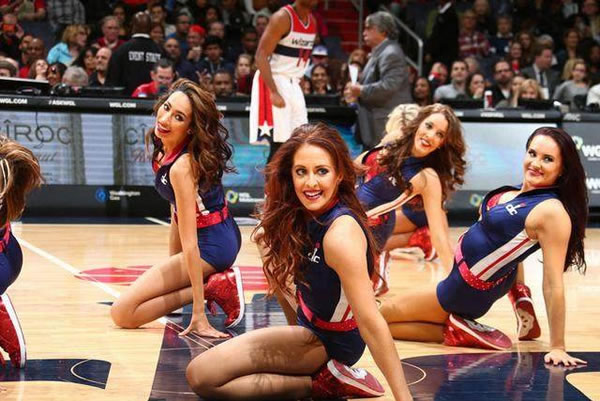 打你最能防的，防你最能打的！NBA歷史僅4人五次進(jìn)入雙一陣